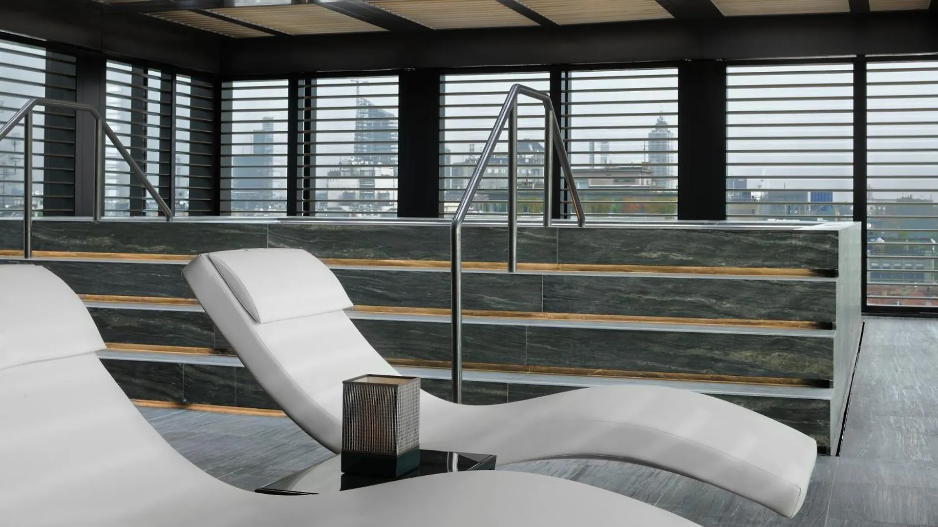 Armani Hotel Milano location