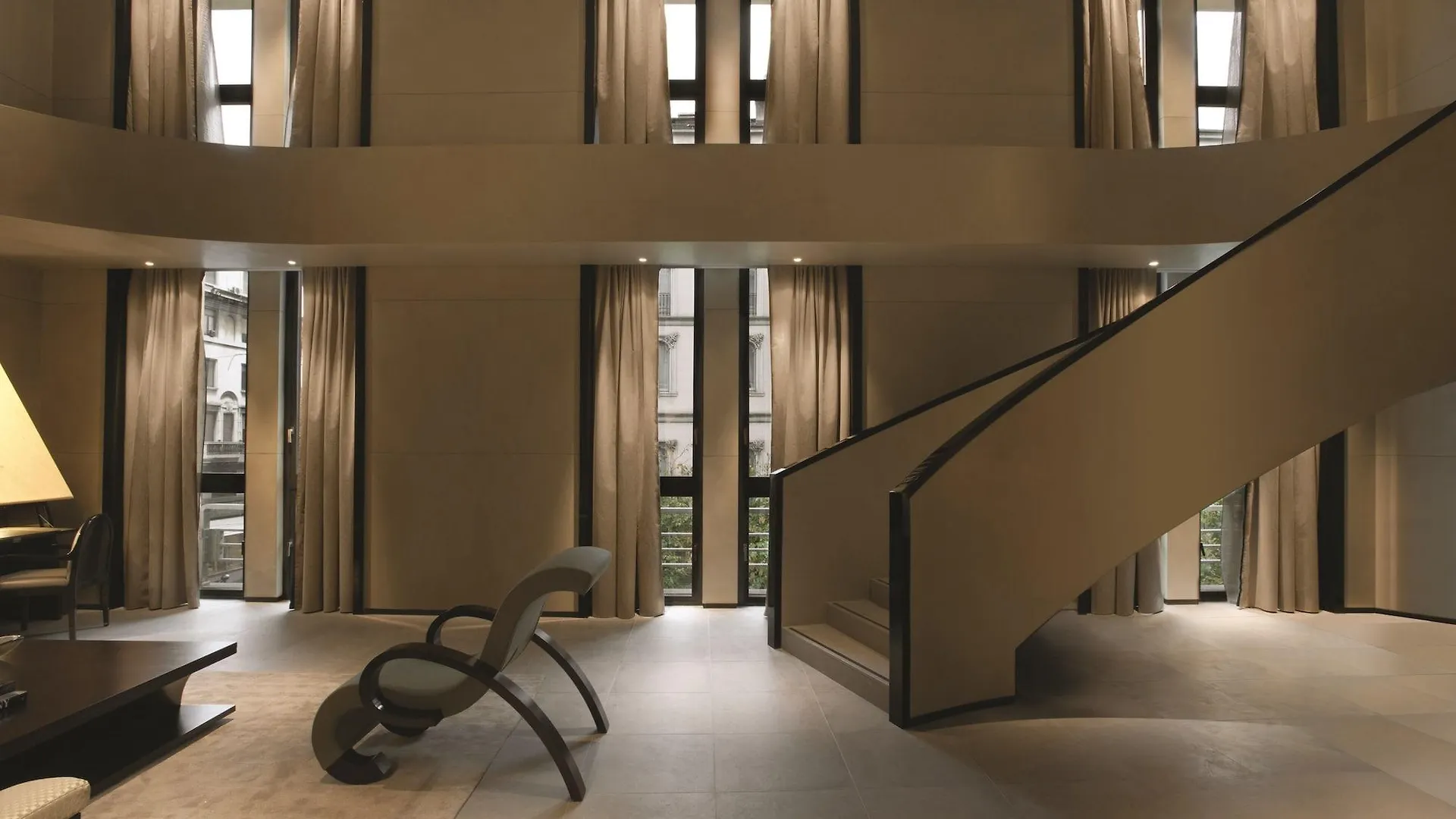 Armani Hotel Milano 5*,  Italien