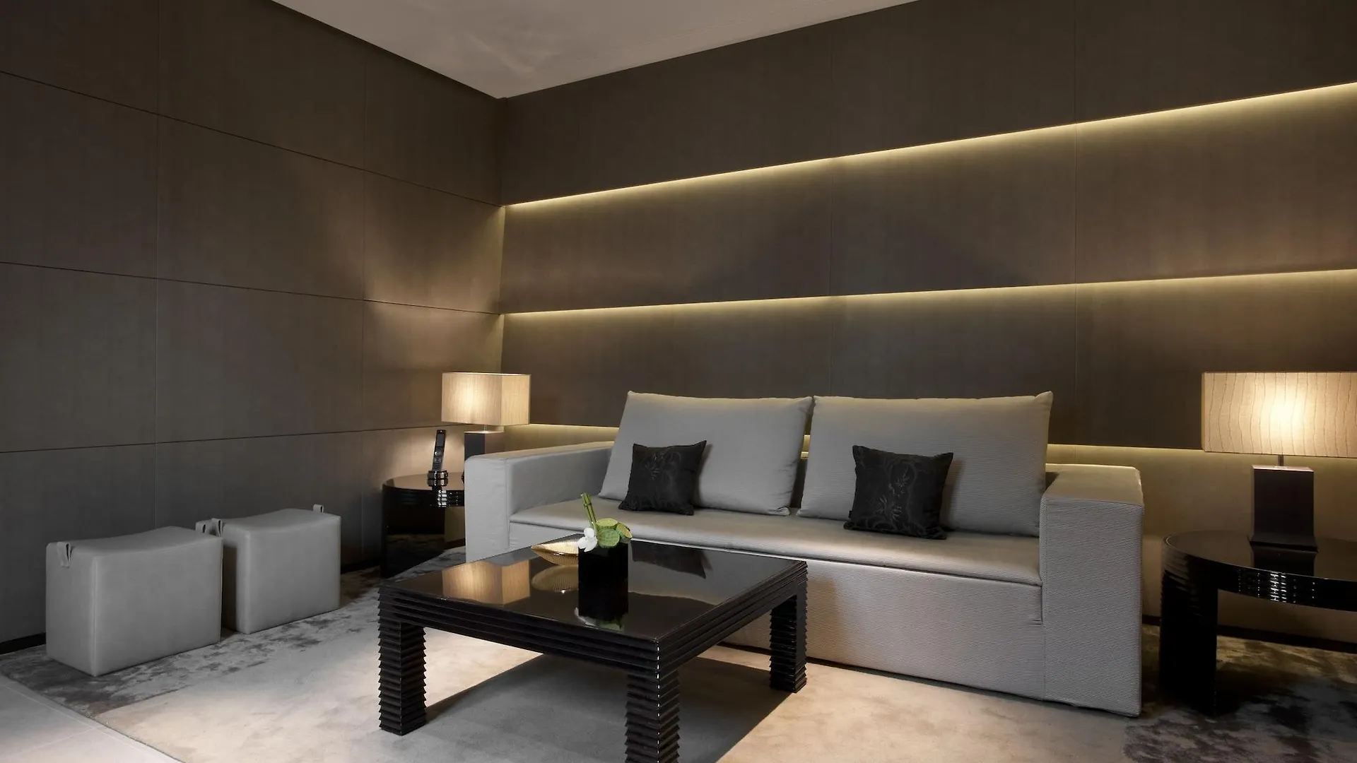 Armani Hotel Milano 5*,